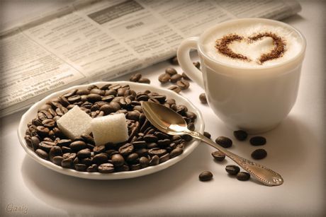 Las mujeres embarazadas o que están intentando concebir deben evitar la cafeína.